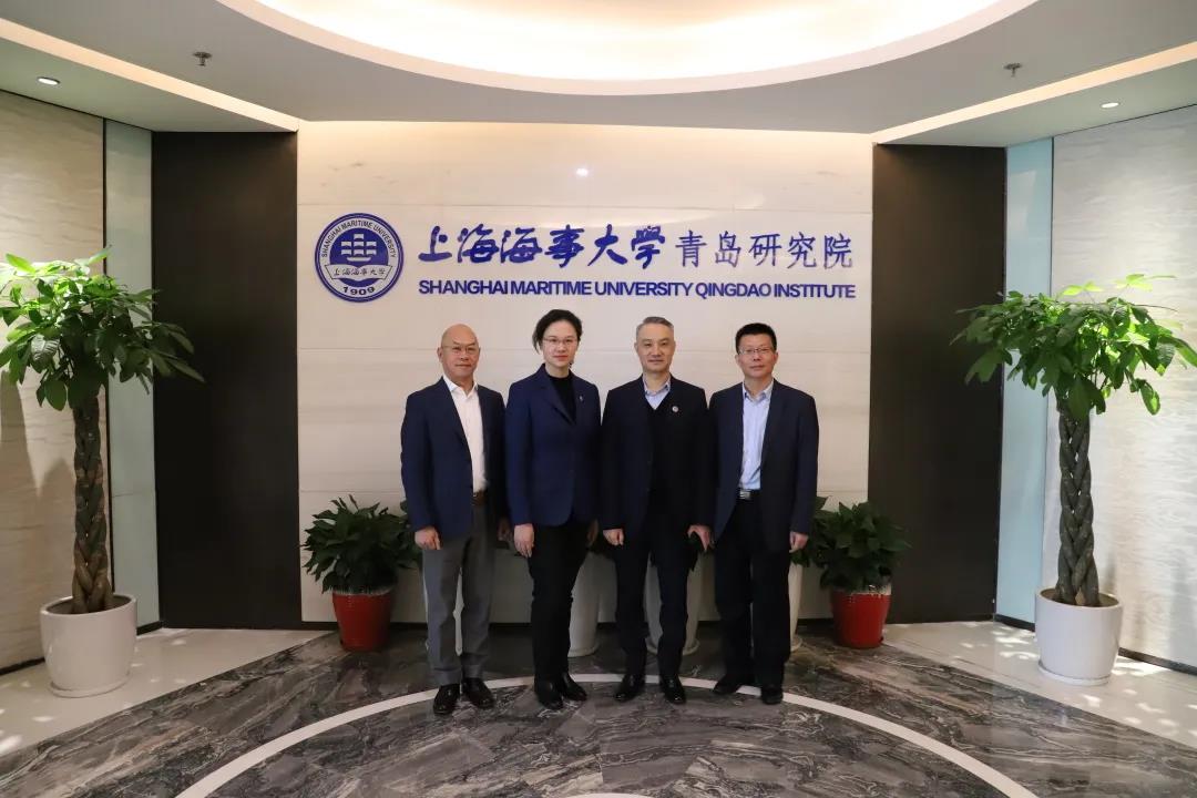 杨现祥理事受邀作《政治、经济与航运》主题分享